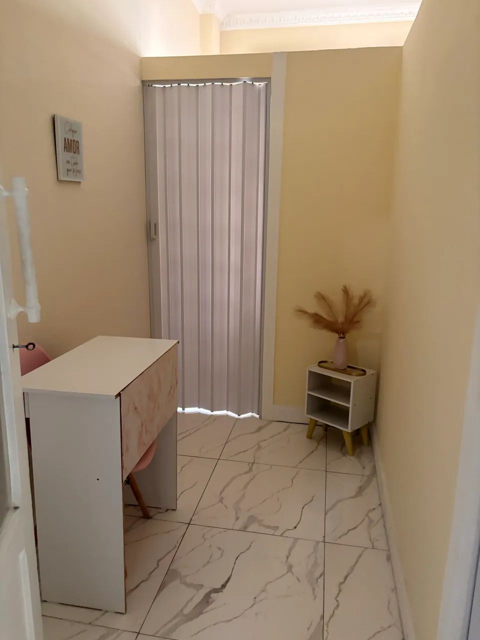 Sala/ espaço comercial para manicure/ nails 