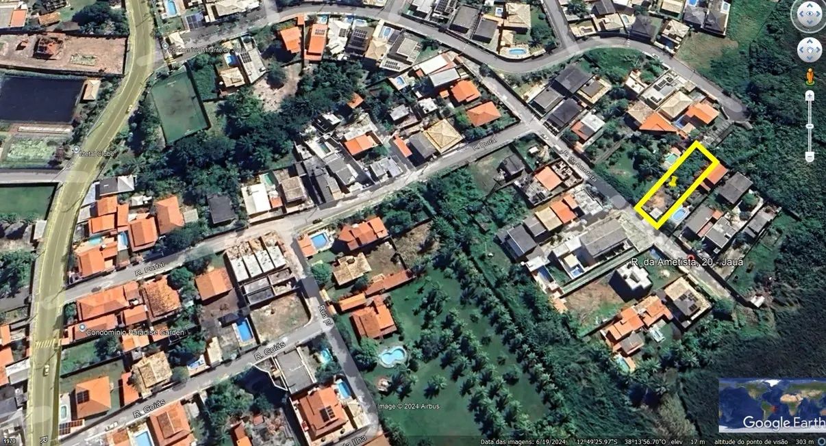Terreno murado e plano de 529 m2 em Jauá
