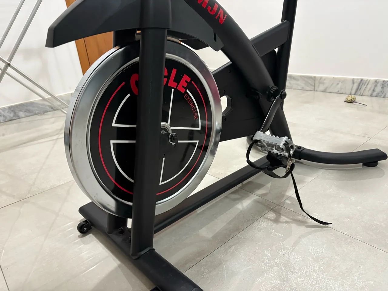 Bicicleta Spinning Ergonometrica  - Foto 3