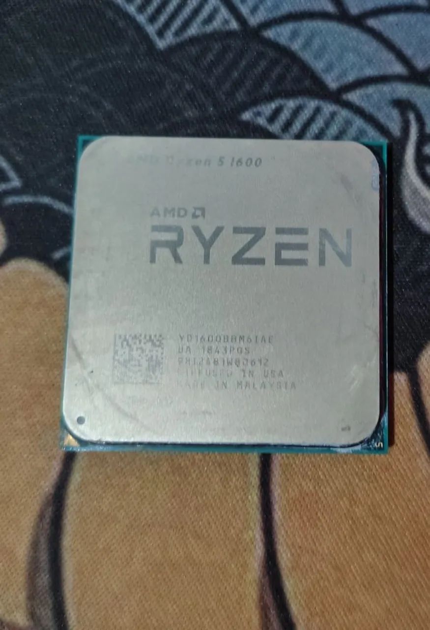 Vendo Ryzen 5 1600. $200