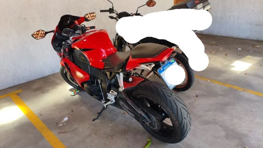 CBR 1000RR 2008 - Foto 2