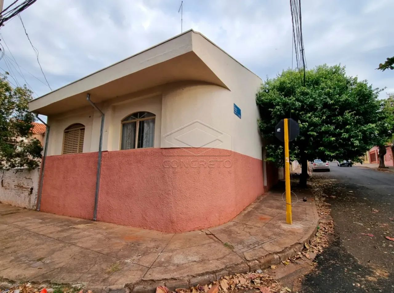 CASA COM 02 DORMITÓRIOS E EDÍCULA NA VILA PACÍFICO