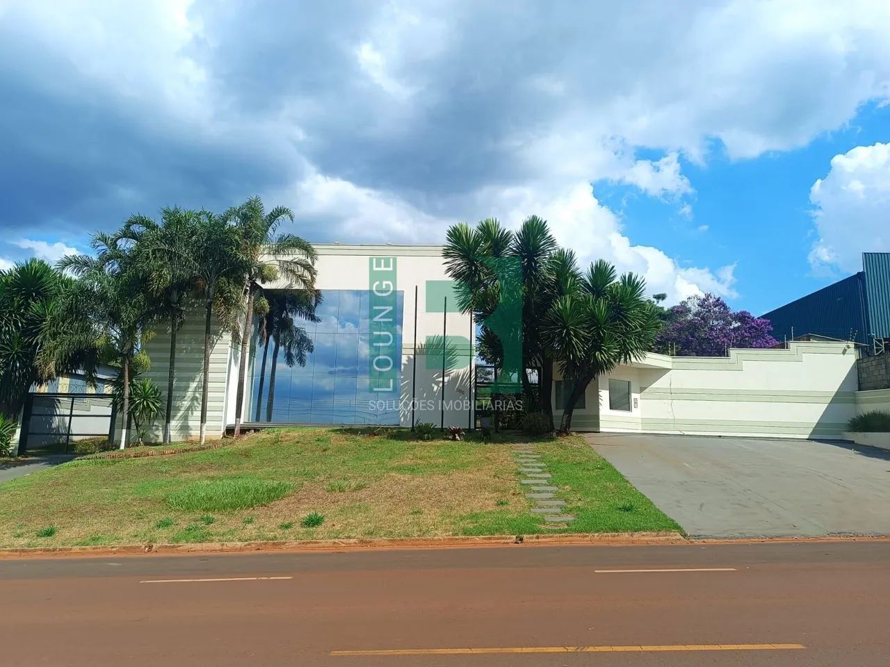 Prédio Comercial em Betel, Paulínia/SP