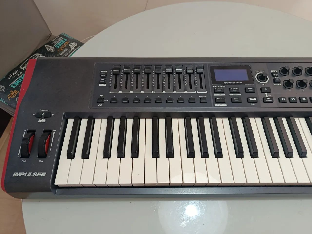 Teclado controlador USB/MiDi Novation Impulse 61 - Foto 5