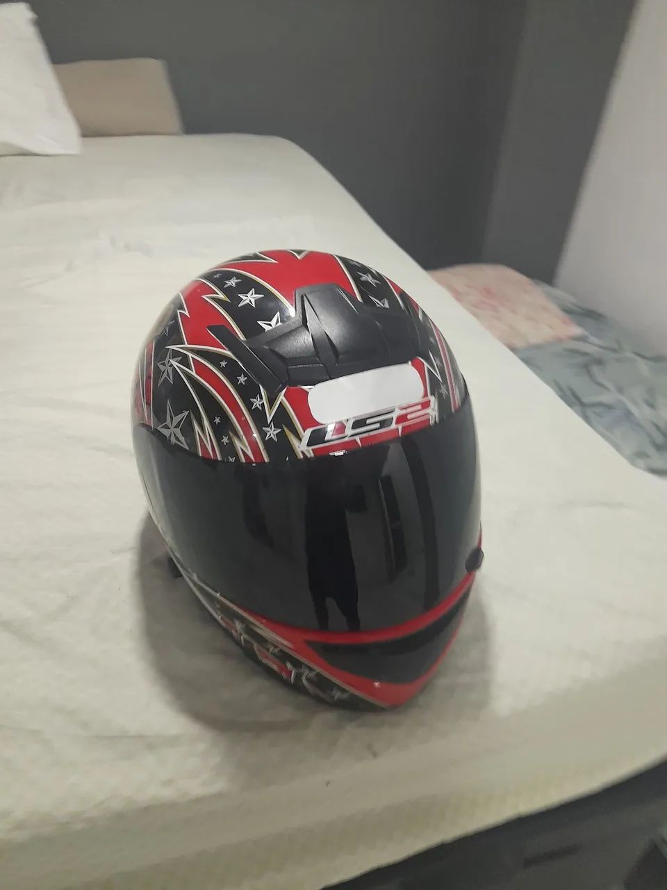 Vendo capacete LS2 em perfeito estado 