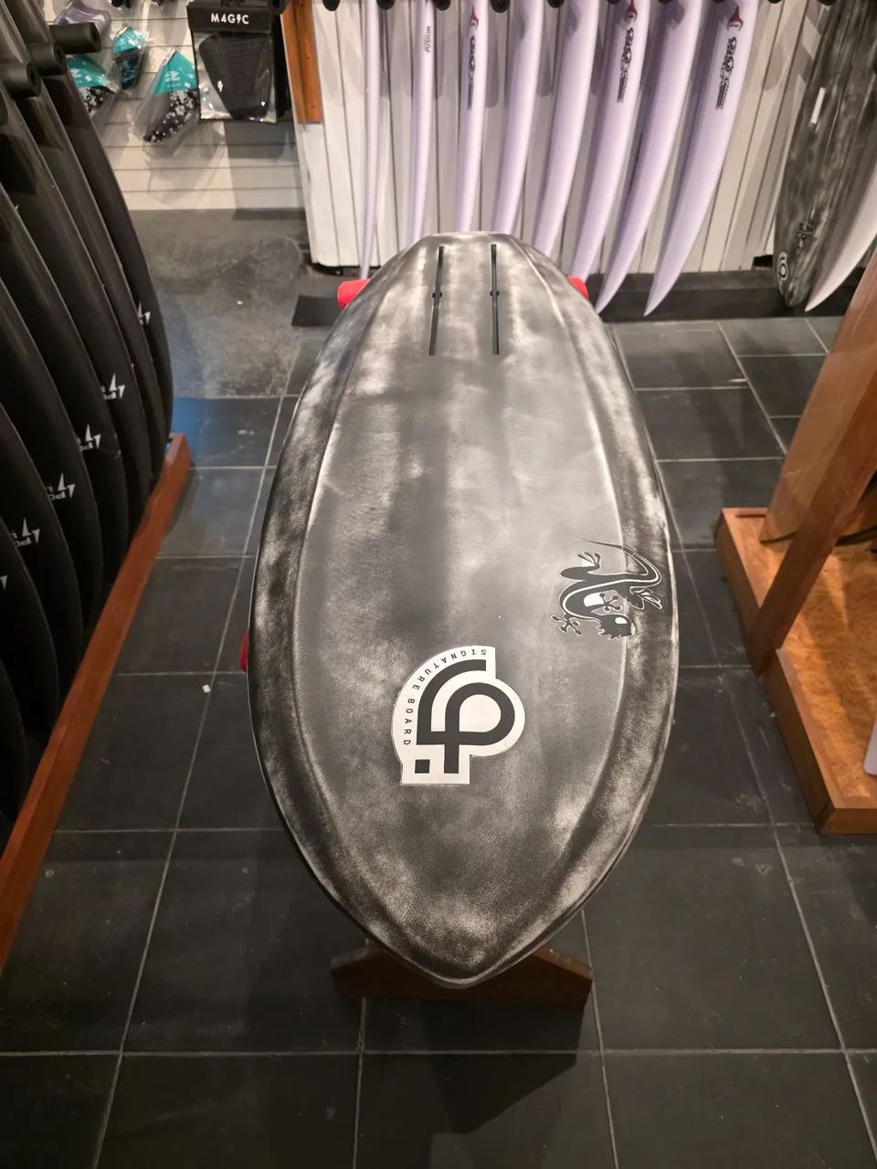 Prancha de foil nova 4'7 33,6 litros - Foto 5