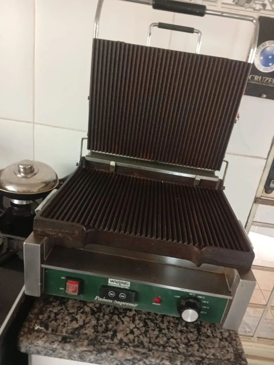 chapa panini supremo , balcão refrigerado,baleiro  frezzer  vertical e estufa