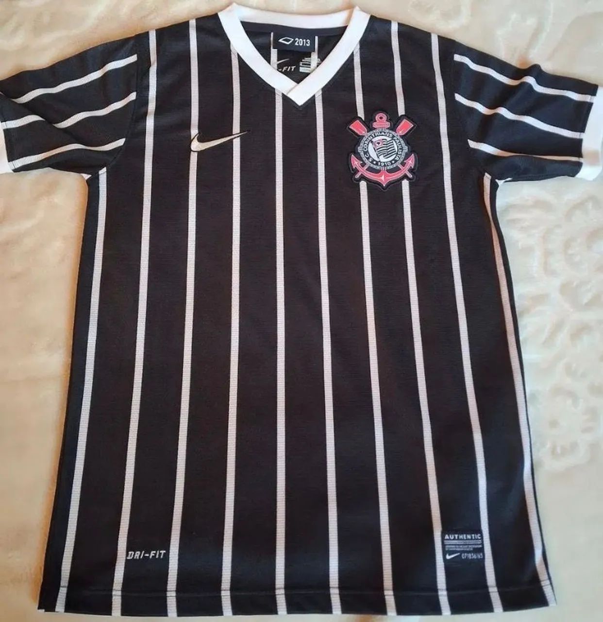 Camisa Feminina do Corinthians Preta e Branca
