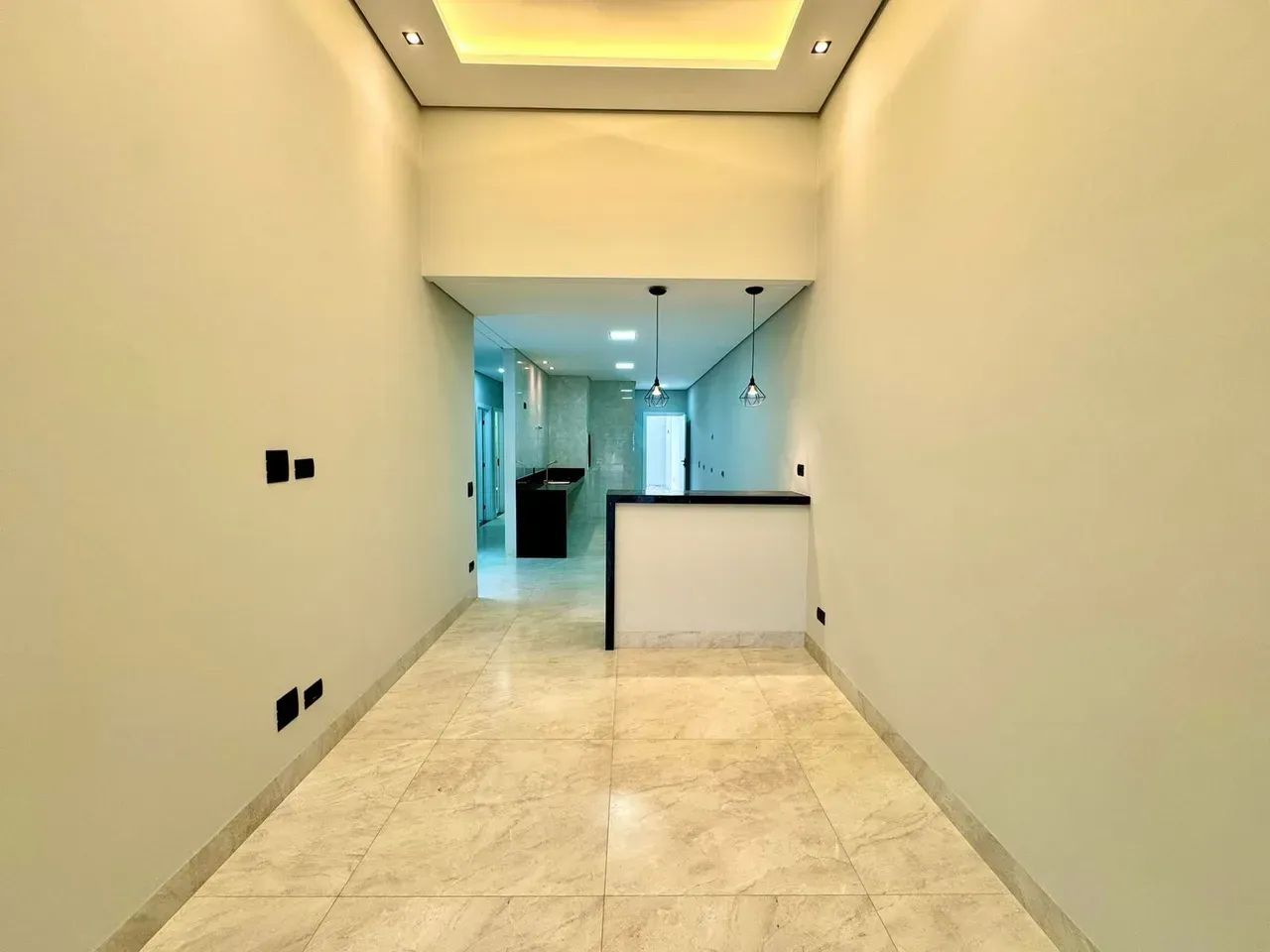 Casa para venda com 3 quartos em  Maringá - PR - Foto 3