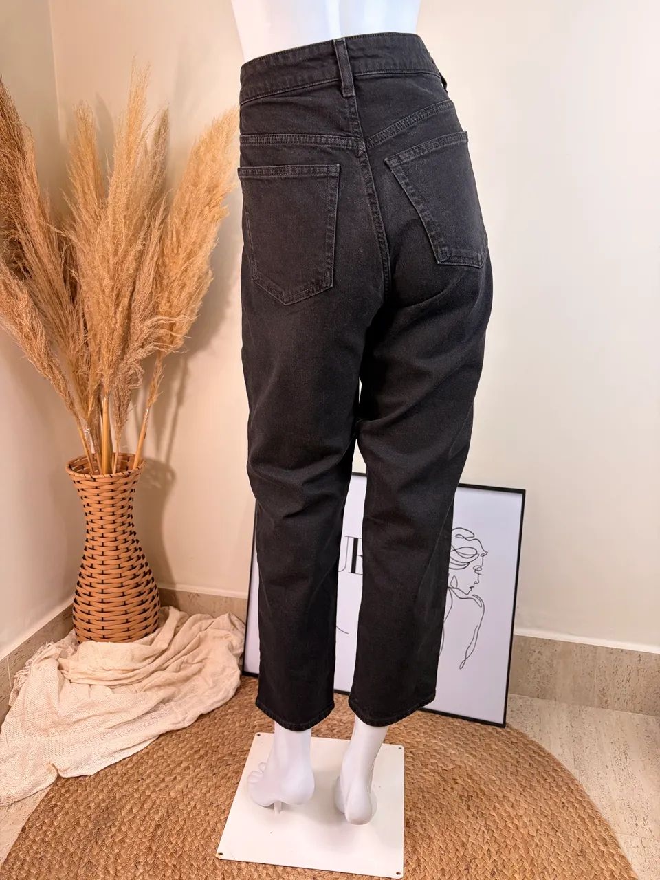 Calça jeans Mom preto h&m 40 - Foto 5