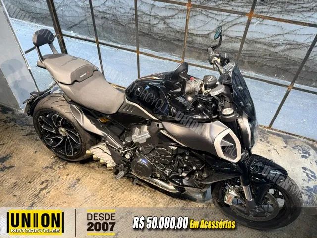 DUCATI DIAVEL V4 - Foto 3