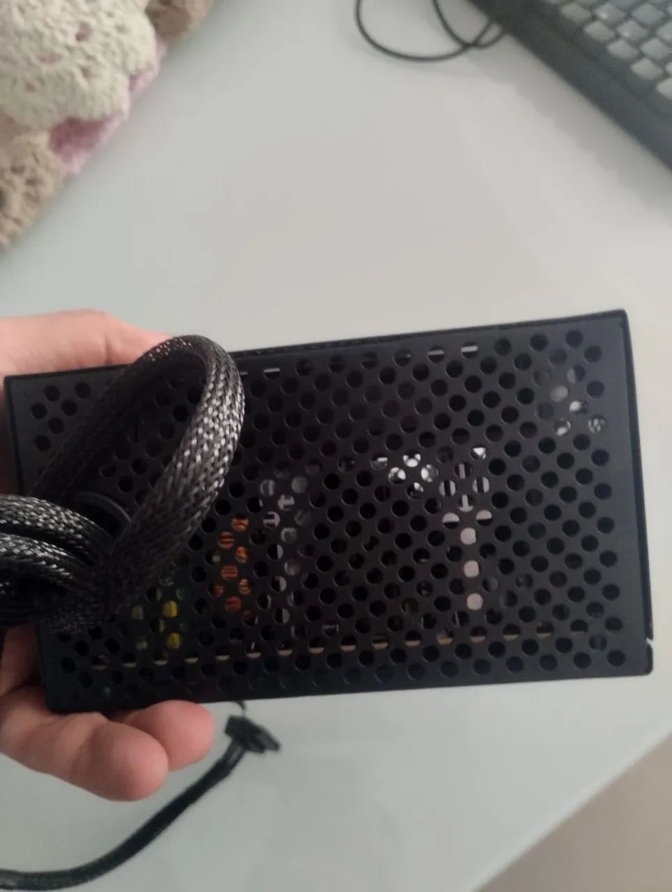Fonte PCYes Electro V2 550W ? Nova, sem uso - Foto 3