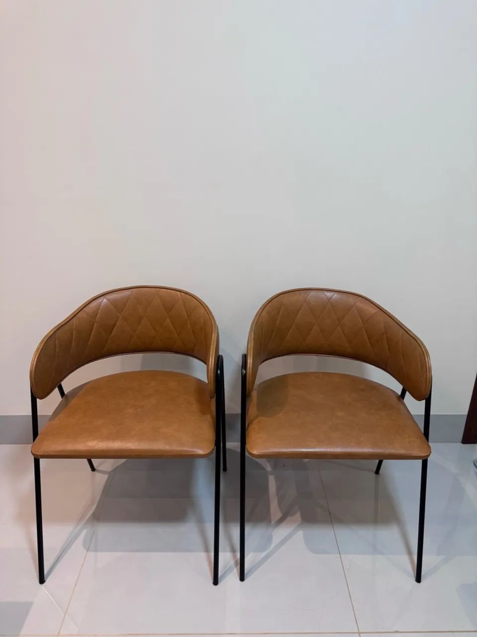 Poltronas em couro caramelo  - Foto 3
