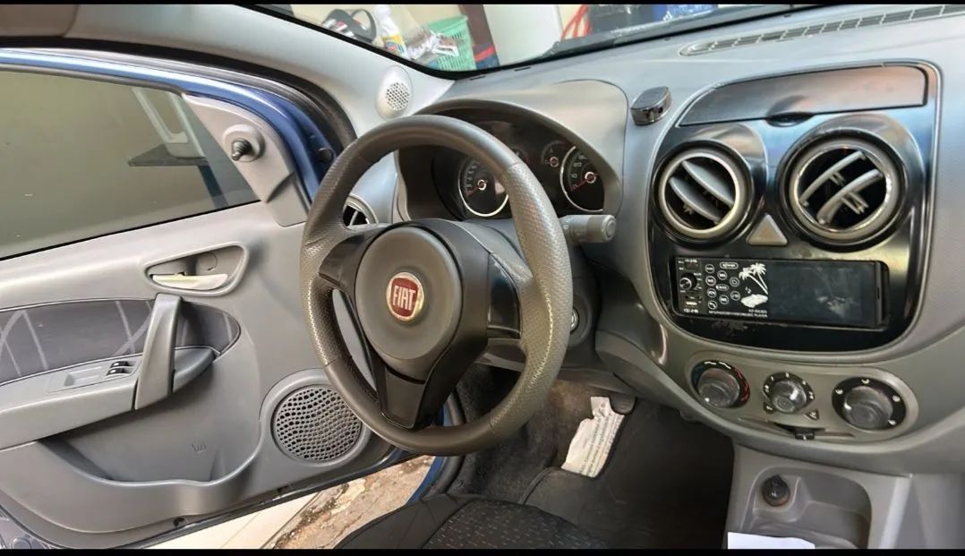 Fiat Palio Attractive 1.0 EVO Fire Flex 8V 5P 2013 - Foto 3