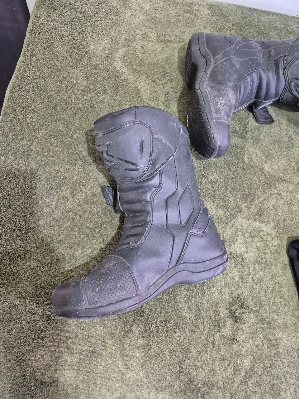 Calça e bota alpinistar 