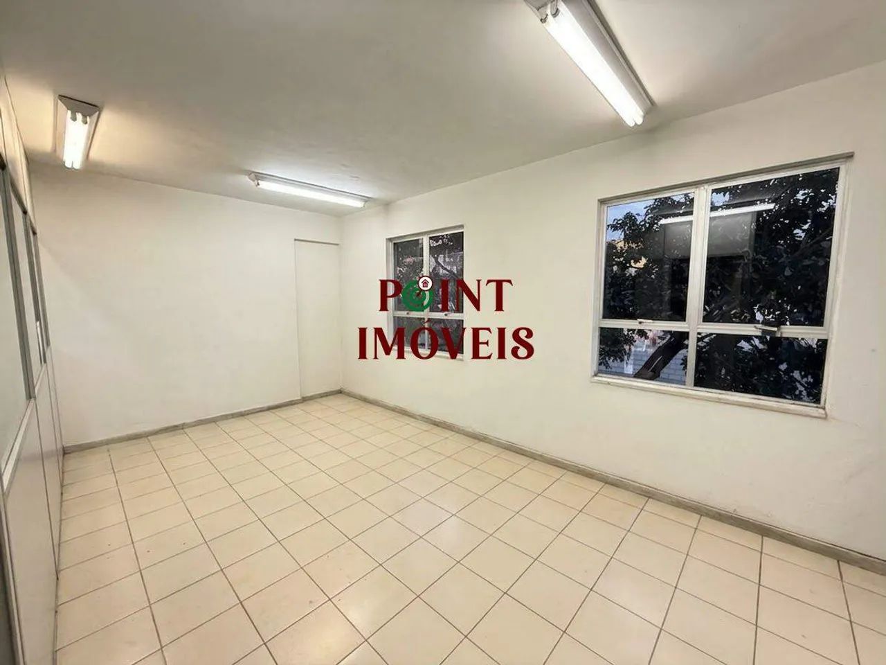 Sala Comercial a Venda, Bairro Estoril - 50m² com 01 vaga de garagem - Foto 4