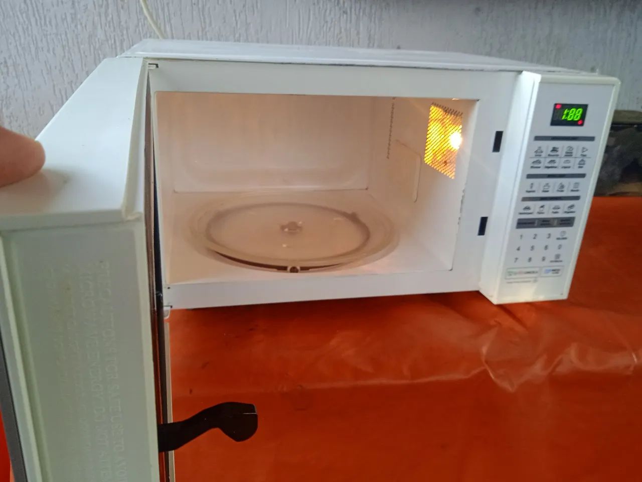 Microondas LG 25 litros  - Foto 2