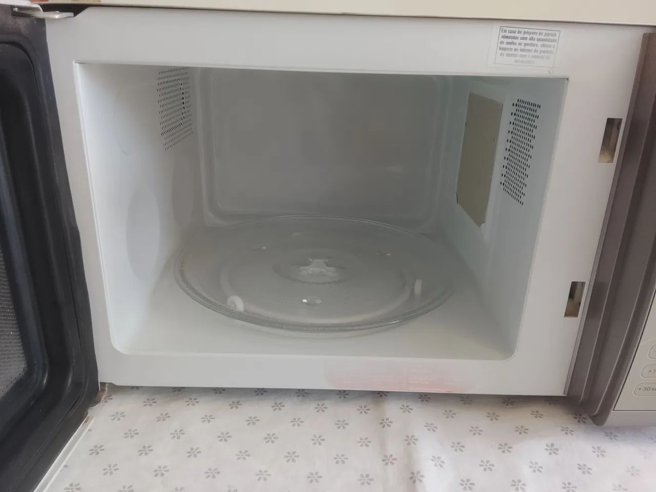 Microondas Brastemp 20 litros  - Foto 2