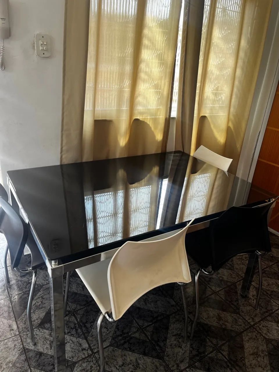 Conjunto de Mesa de Jantar + 4 cadeiras  - Foto 2