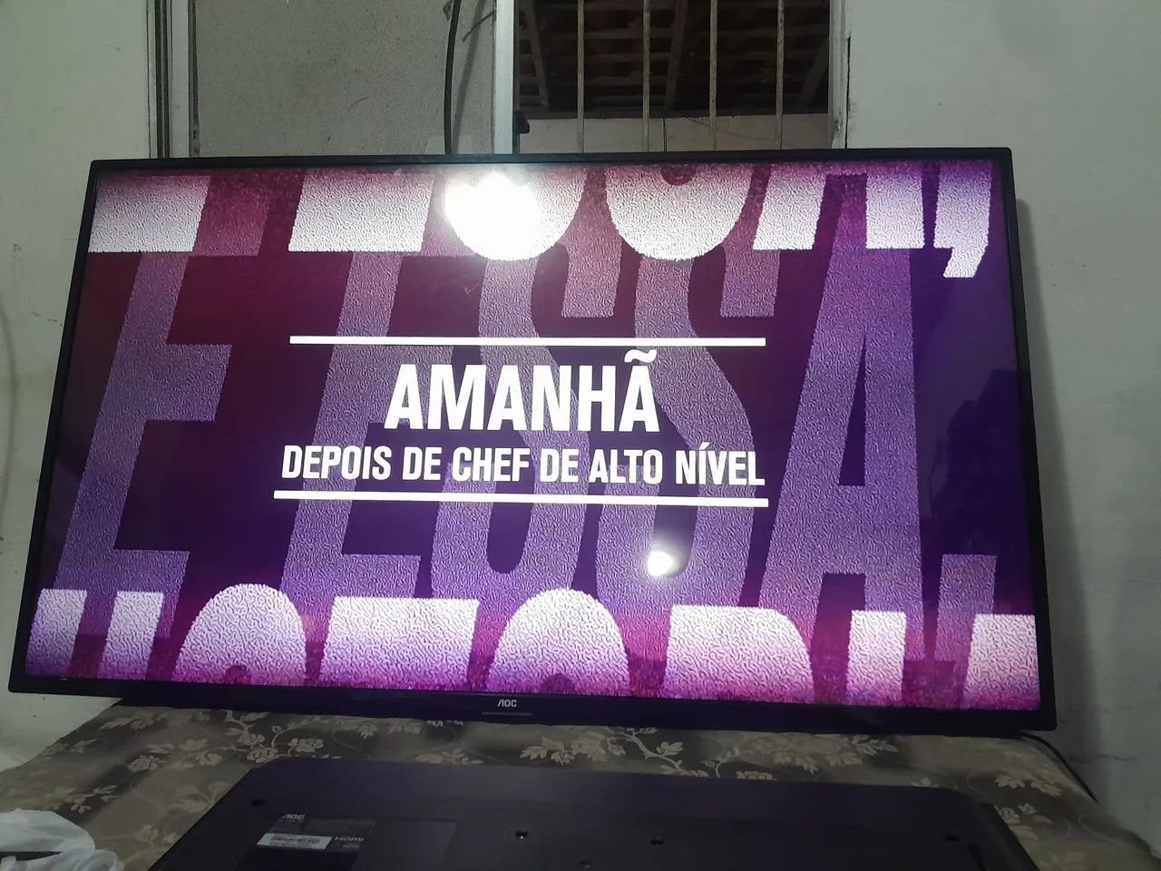 Vendo smart tv 55p roku funcionando perfeitamente 