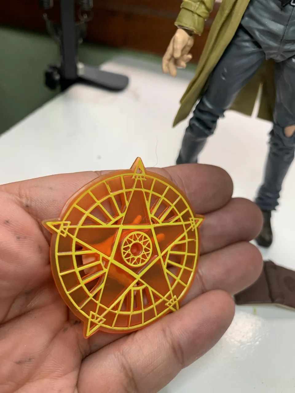 Dc multiverse Constantine mcfarlane - Foto 2