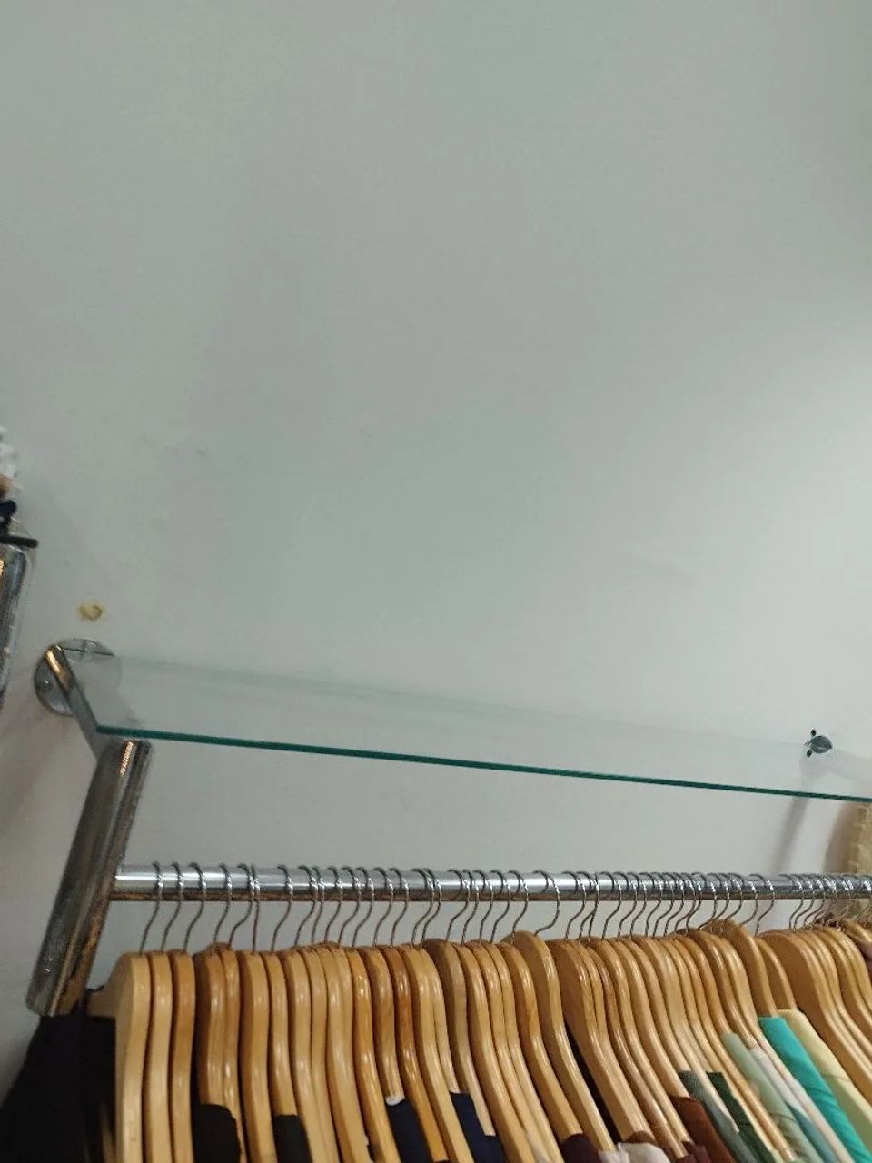 Arara de parede 