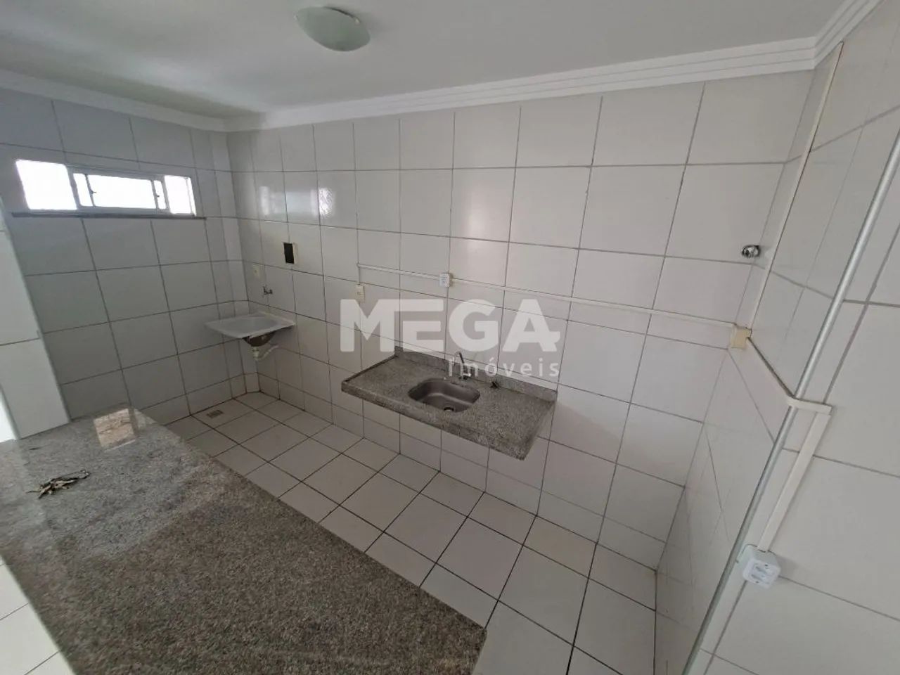Apartamento com 2 quartos no bairro Benfica em Fortaleza, CE - Foto 4