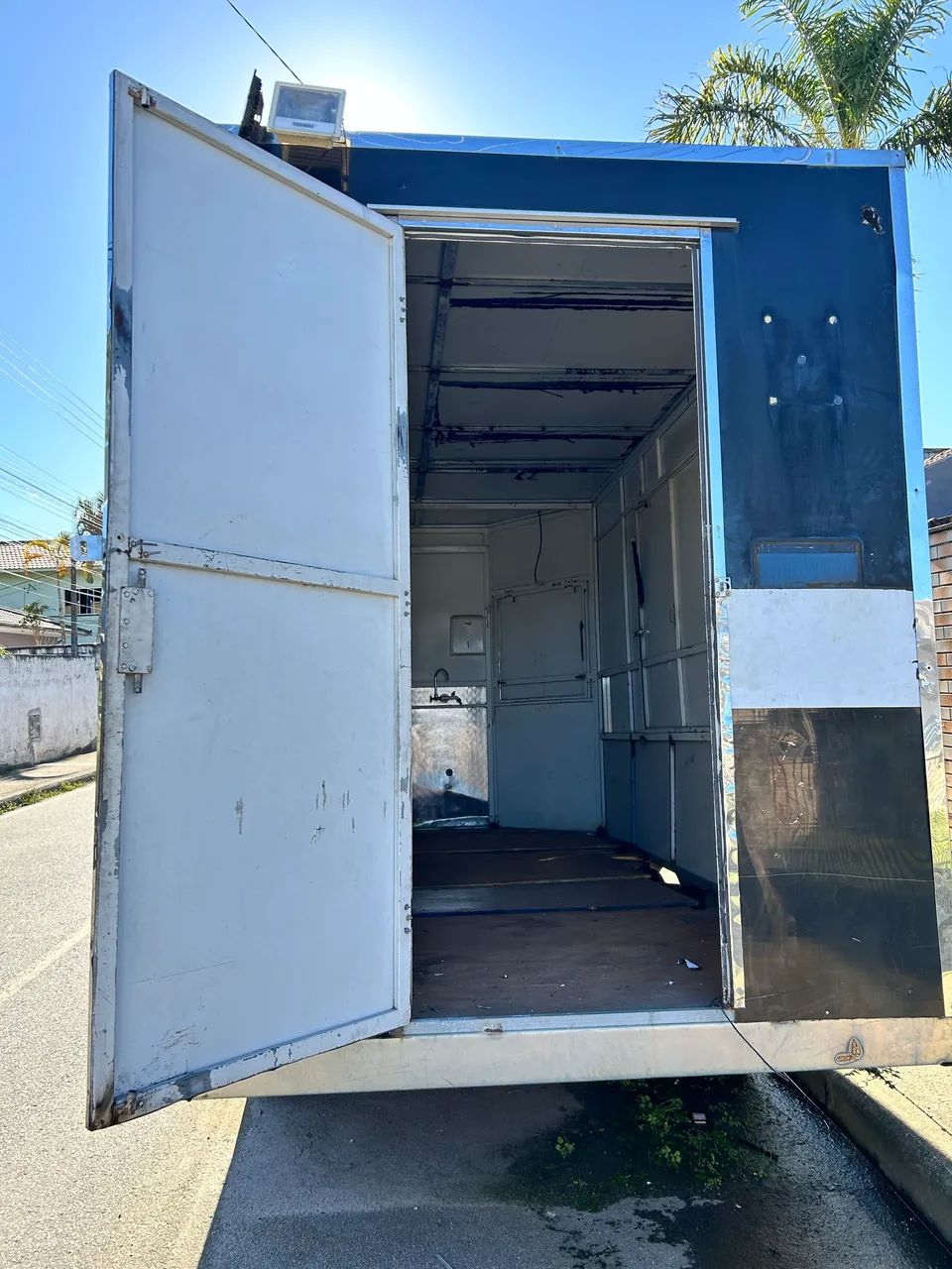 VENDO FOOD TRUCK