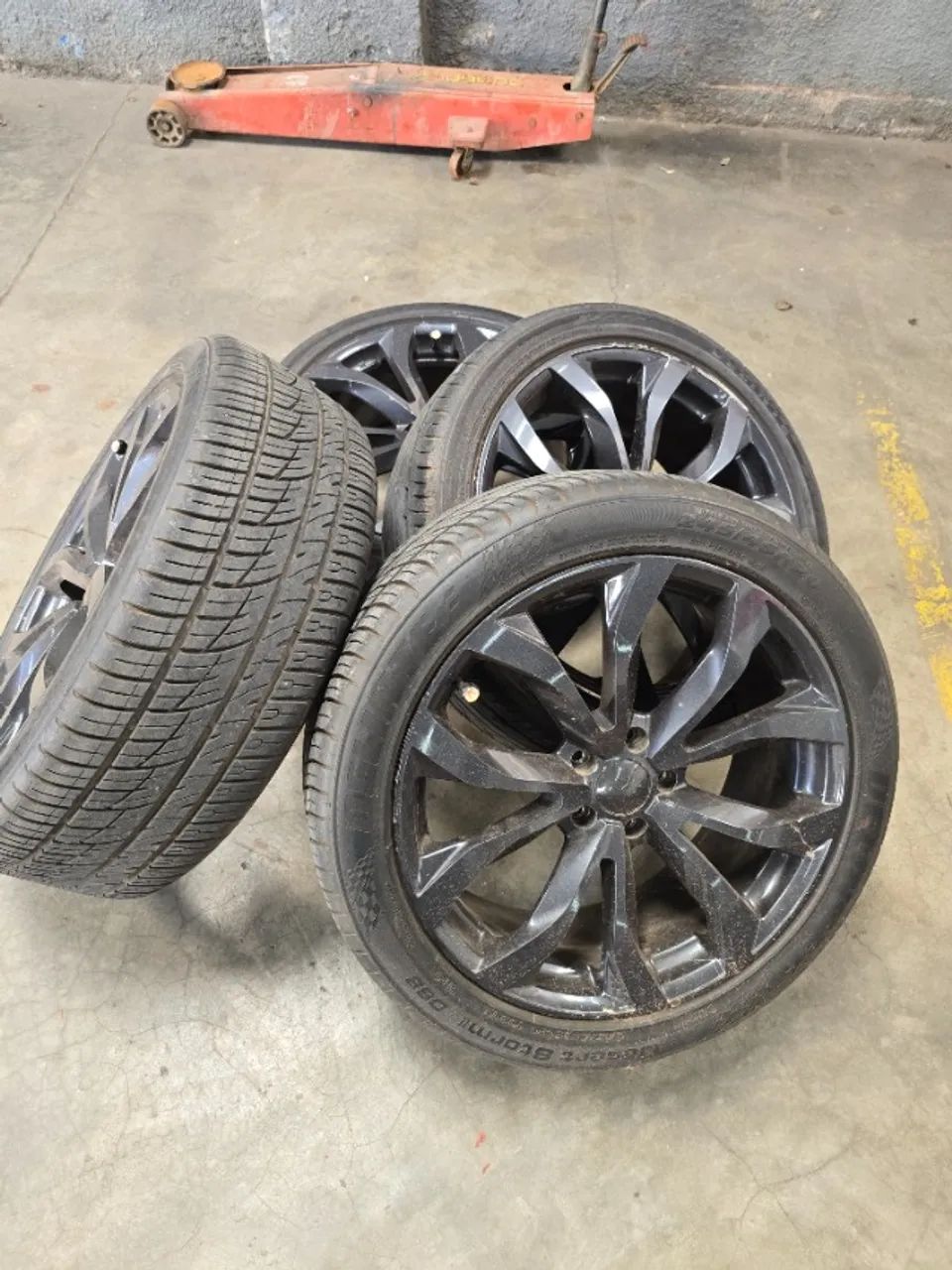 Roda aro 20 Rs6 5x112 5x114 pneus 245/45r20 245/40r20  Delinte 