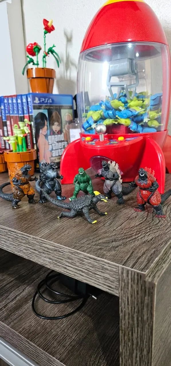 Lote de figuras do Godzilla e Shin Godzilla - Foto 4