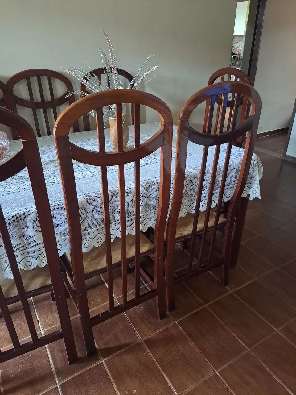 Vendo mesa com 8 cadeiras  - Foto 3