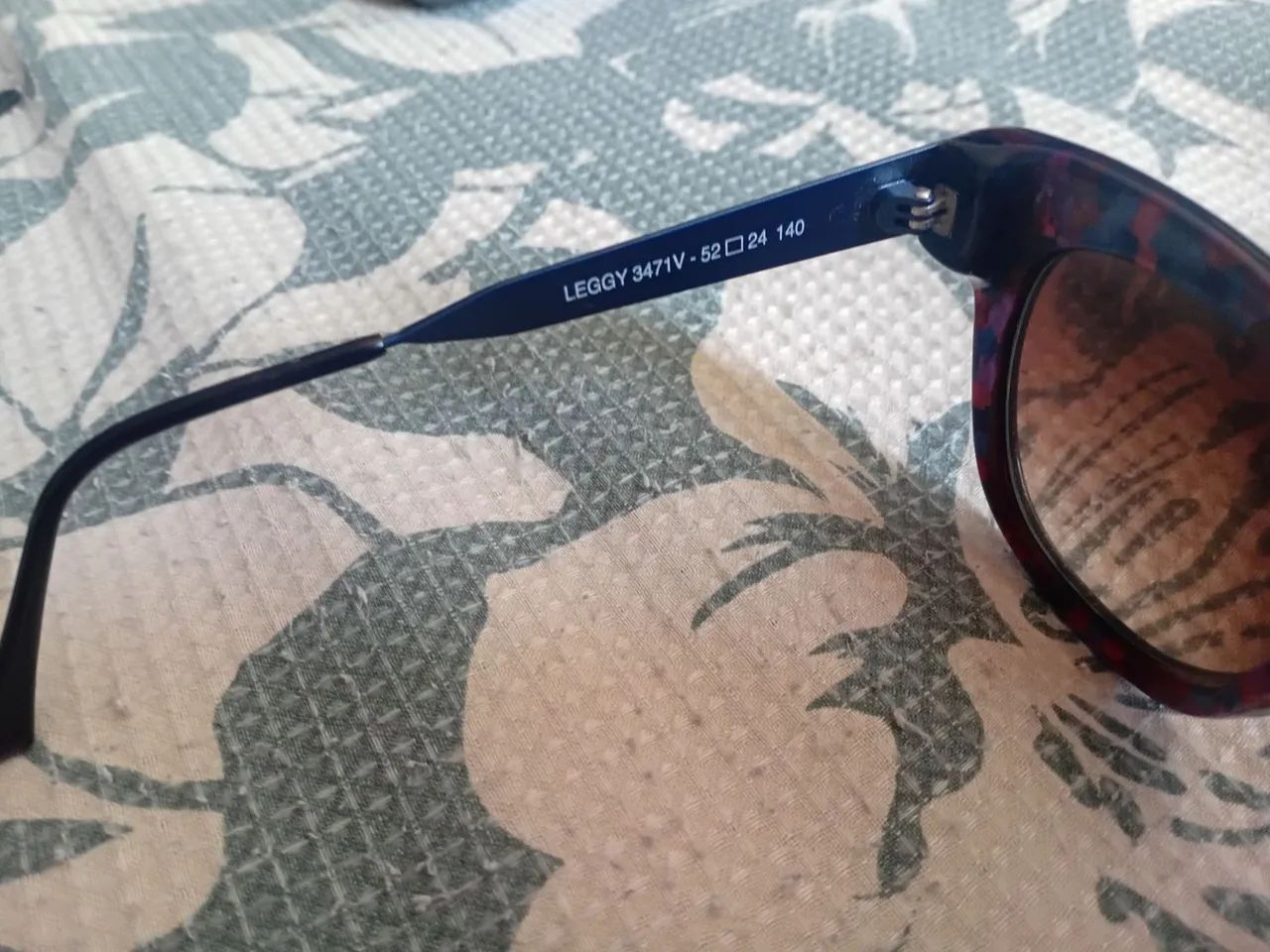 Óculos de sol THIERRY LASRY sofisticado  - Foto 3