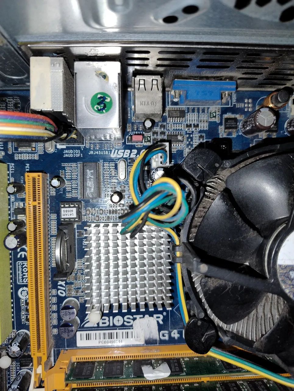 VENDO CPU USADO LEIA ATENTAMENTE O ANÚNCIO OK. - Foto 4