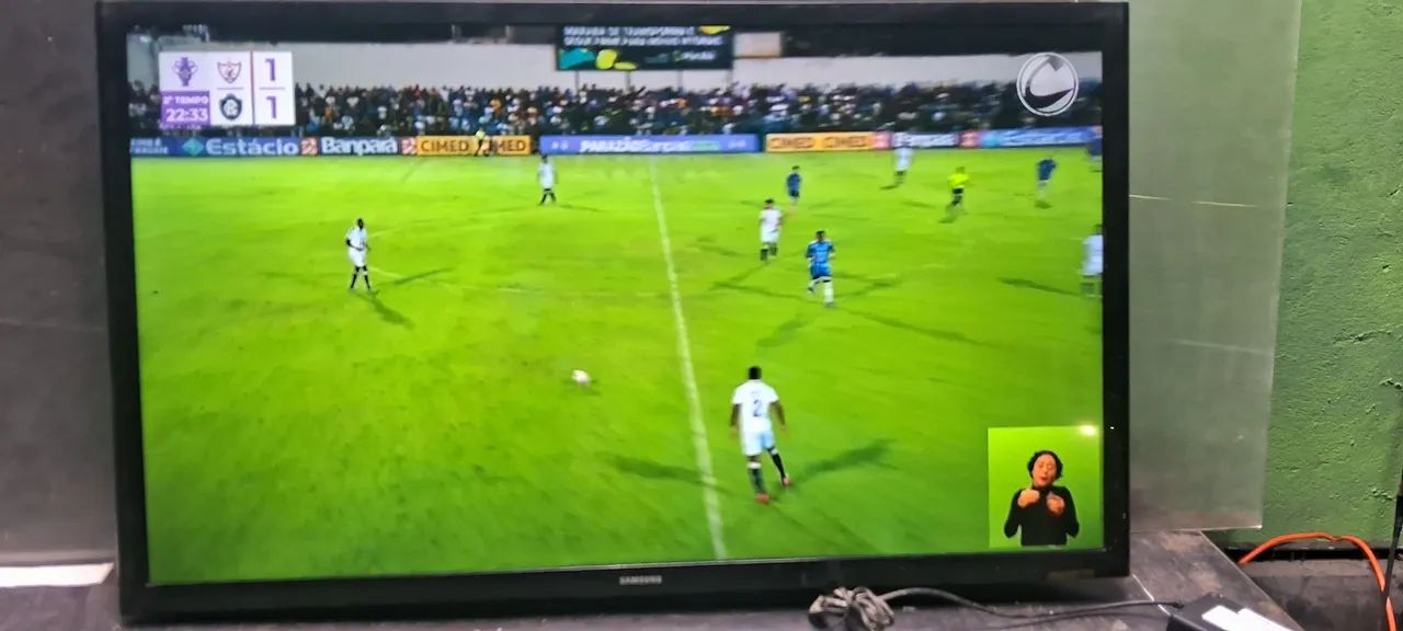 Vendo uma linda TV sansung smart mod,un32j4300AG funcionando perfeitamente . - Foto 6