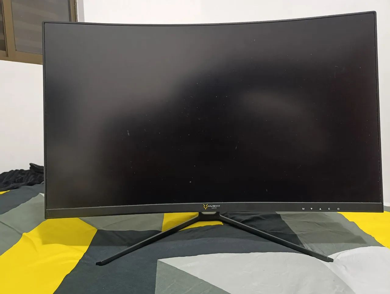 Monitor Husky 165Hz Curvo 31 polegadas! COM DEFEITO - Foto 2