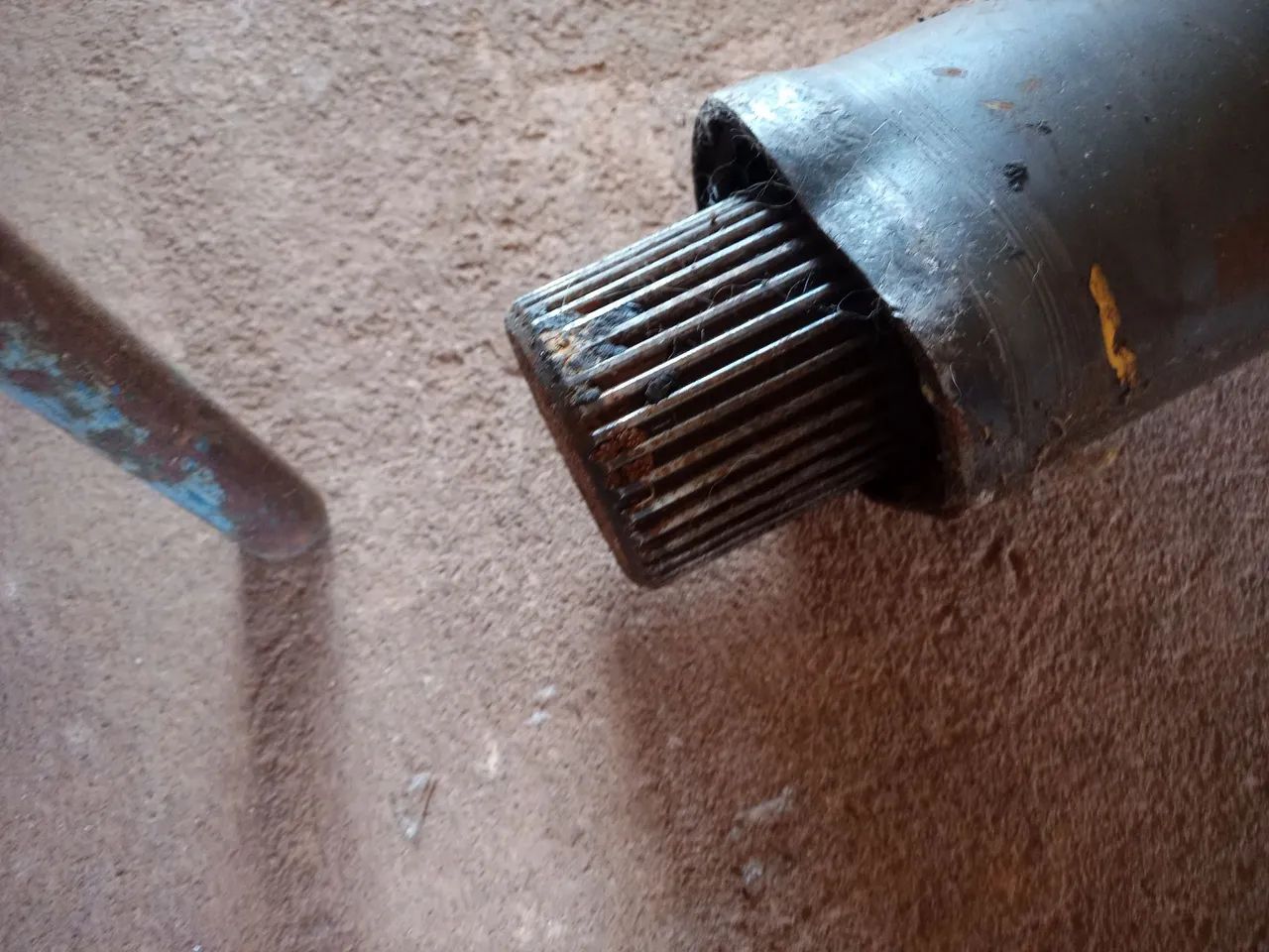 Ponta de eixo cardan - Peças para tratores e máquinas - Tamarana 1466438318  | OLX