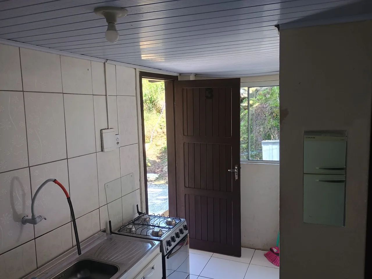 Alugo AP mobiliado Máximo 2 pessoas - Foto 5