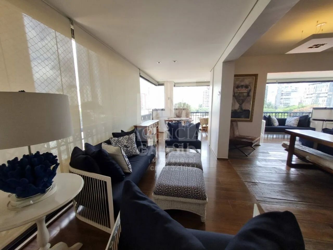 VILA NOVA CONCEIÇÃO MOBILIADO ALTO PADRÃO