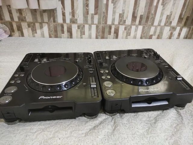 Cdj 1000 Pioneer mk3 - Instrumentos musicais - Caeté 1491780442 | OLX