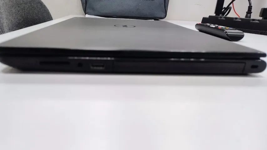 Notebook Dell i7 7500 Inspiron 15-3567 - Foto 3