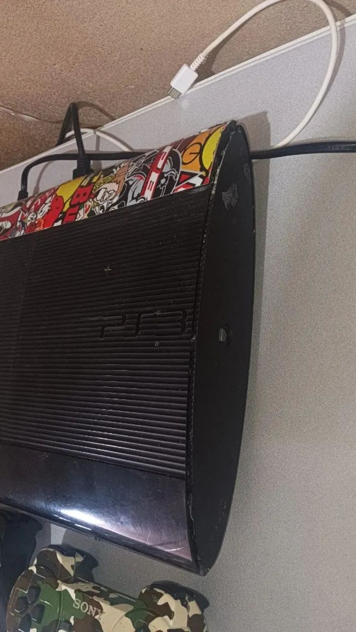Ps3 desblo, com marcas de uso porém funcionando - Foto 2