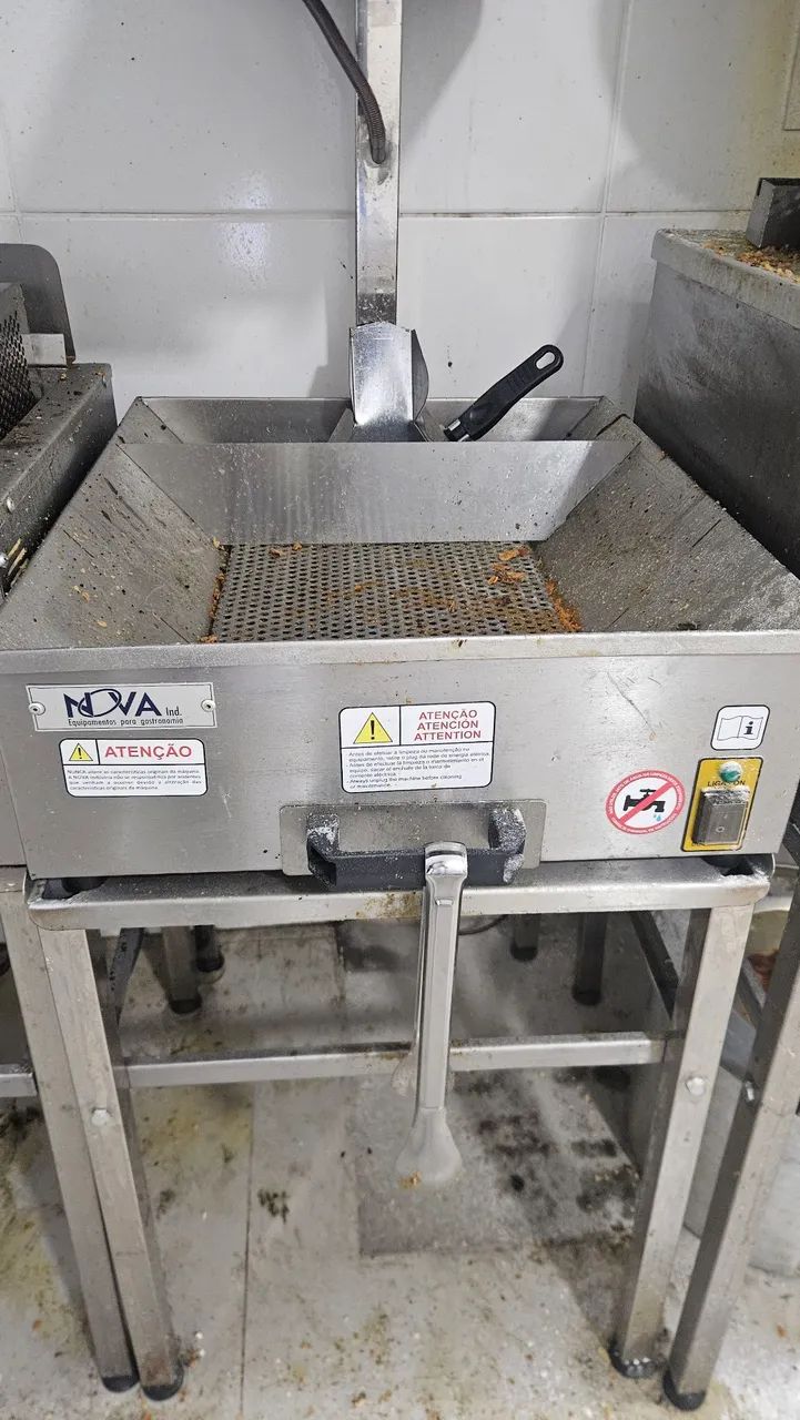 Conservadora de frango 220V