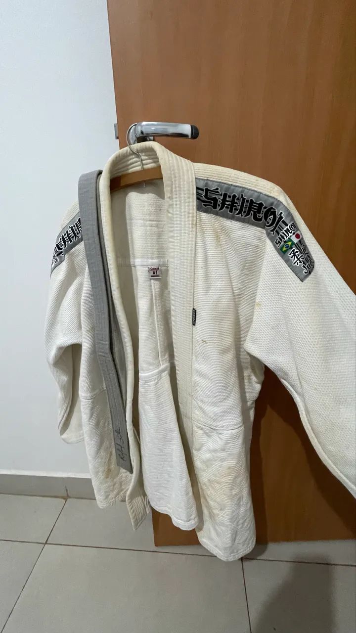 Kimono autografado Rafael Silva
