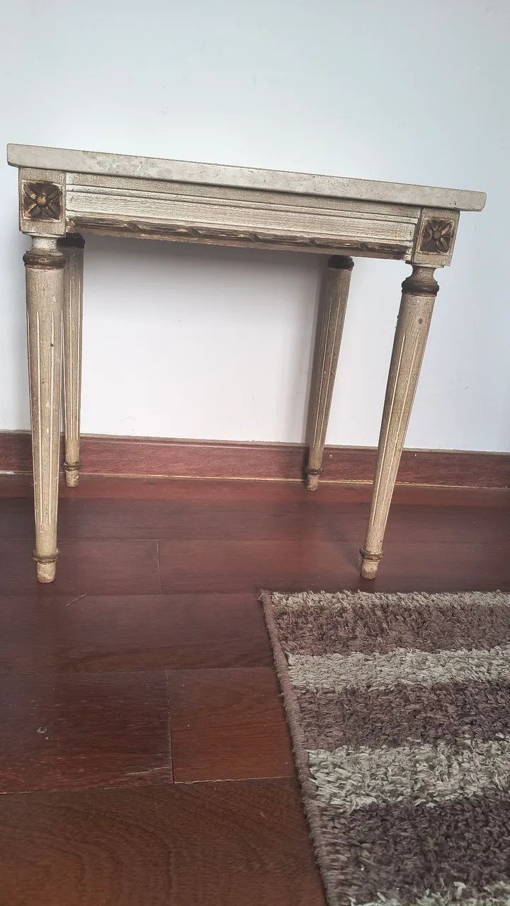 Mesinha Jacarandá com mármore Bahia