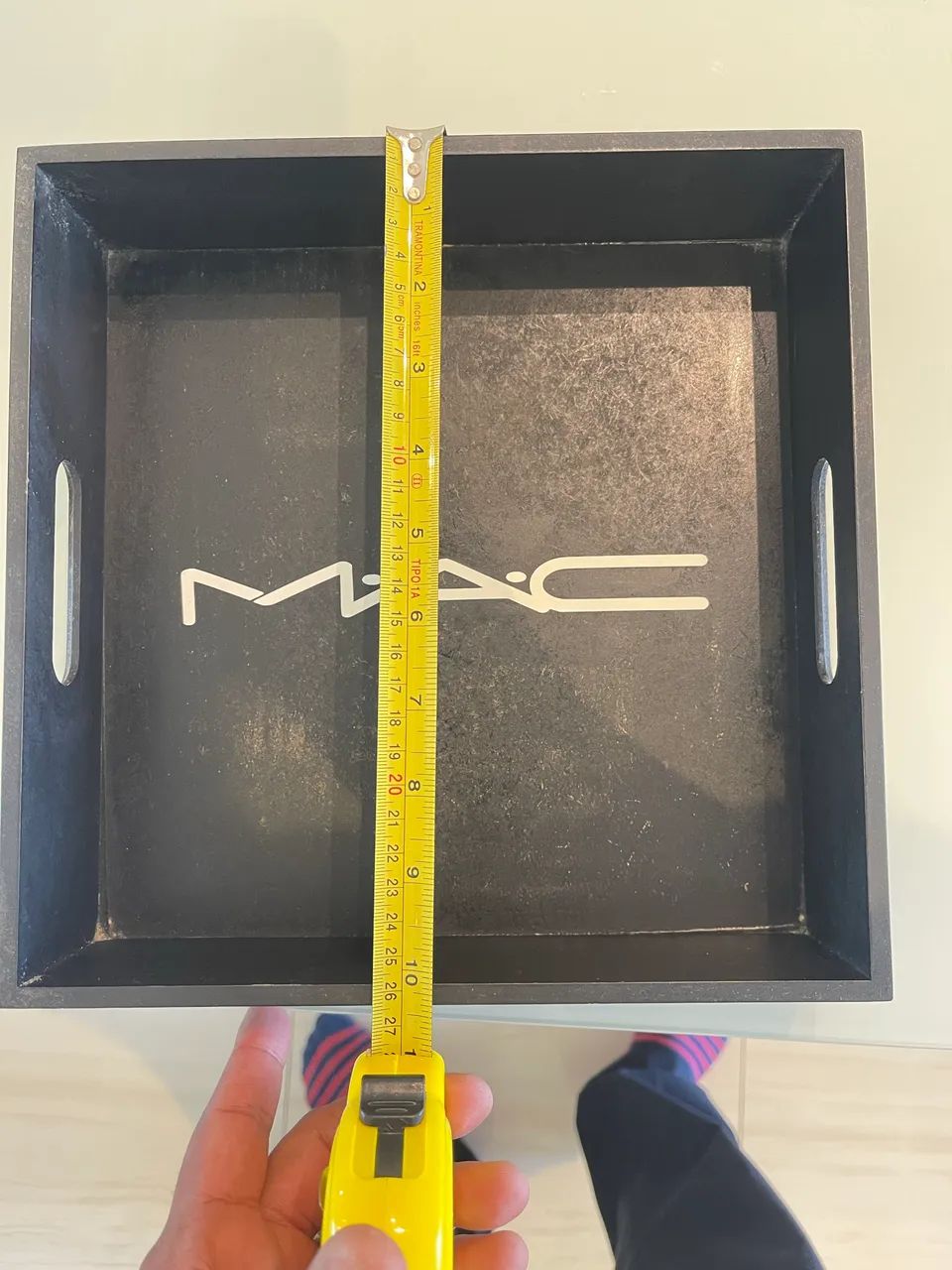 Caixa porta perfumes ou maquiagem MAC - Foto 3
