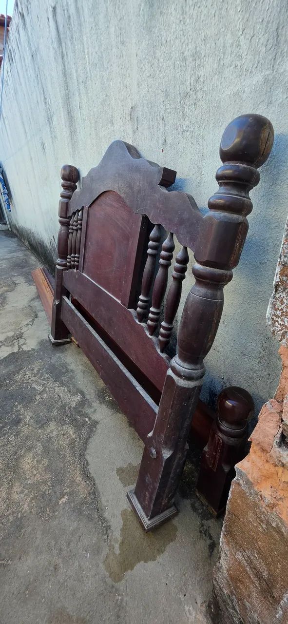Cama de casal em madeira maciça - Foto 2