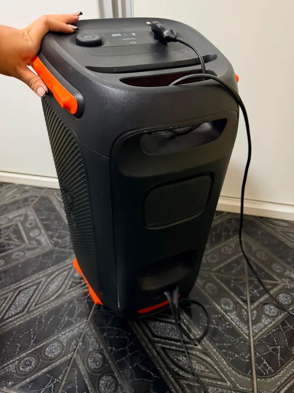 JBL party 110
