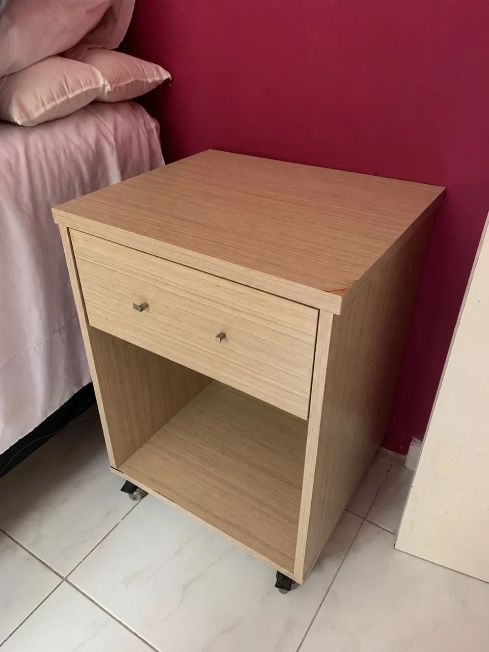 Mesa de cabeceira