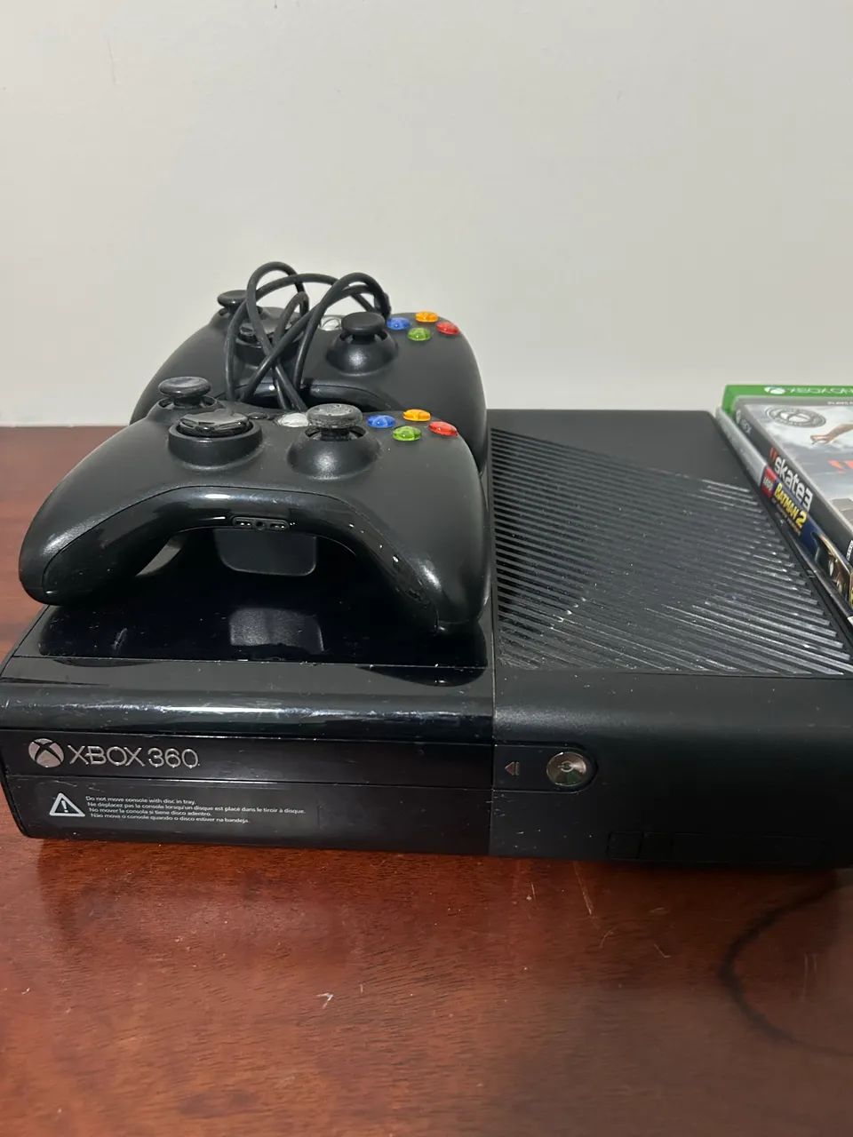 XBOX 360 EM PERFEITAS CONDIÇÕES ( ACOMPANHA 7 JOGOS INCLUINDO GTA V ) - Foto 3