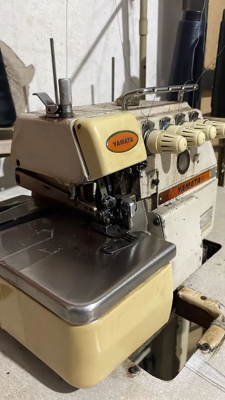 Vendo máquina interlok yamata 